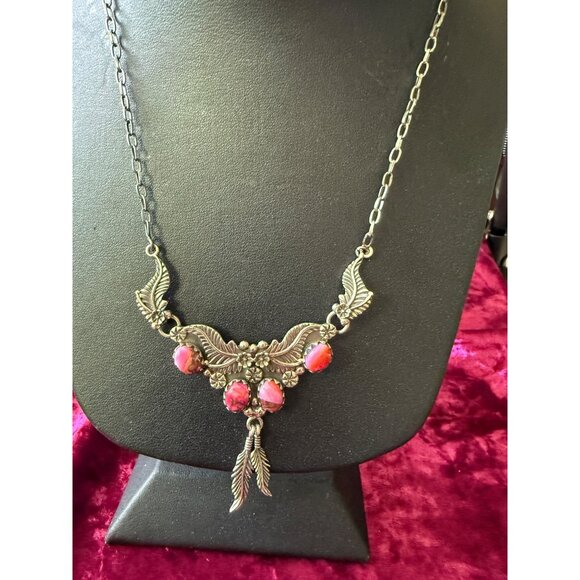 Sterling Silver with Spiny Oyster & Leaf Accents 20 inches - Picture 2 of 5